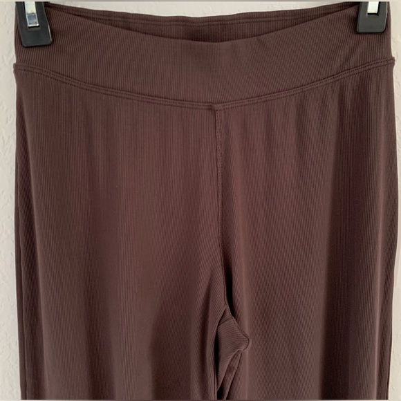 VUORI Pose Wide Leg Pants in French Roast / Brown Size XS - Picture 11 of 12